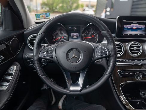 Used 2017 Mercedes-Benz C 300 4MATIC Sedan image 6