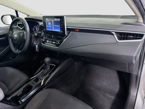 Used 2021 Toyota Corolla LE FWD image 29