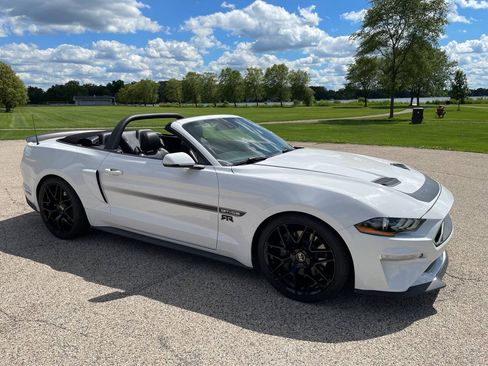 Used 2021 Ford Mustang GT Premium w/ Equipment Group 401A RWD image 32
