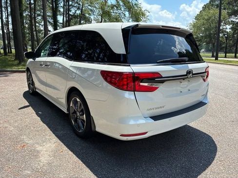 Used 2022 Honda Odyssey Elite image 5
