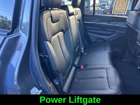 Certified 2024 Jeep Grand Cherokee Limited AWD/4WD image 28