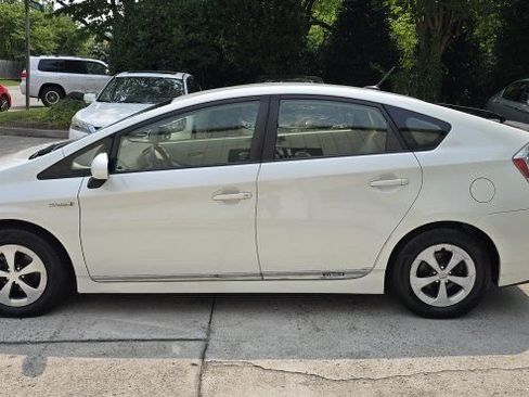 Used 2012 Toyota Prius Three FWD image 2