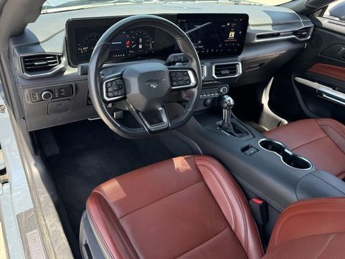 Certified 2025 Ford Mustang GT Premium RWD image 9