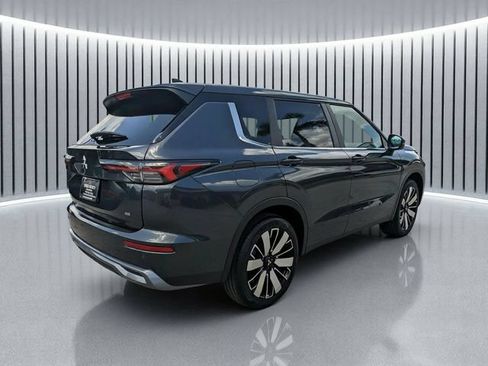 New 2026 Mitsubishi Outlander SE FWD image 4