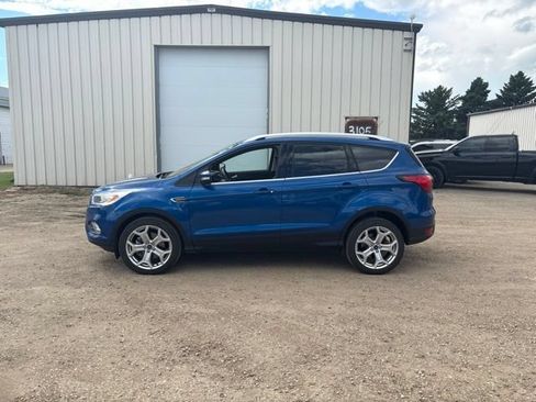 Used 2019 Ford Escape Titanium w/ U9j03 - Titanium Tow Package AWD/4WD image 6