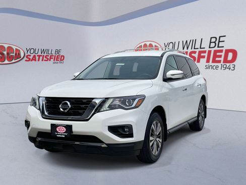 Used 2018 Nissan Pathfinder SV AWD/4WD image 3