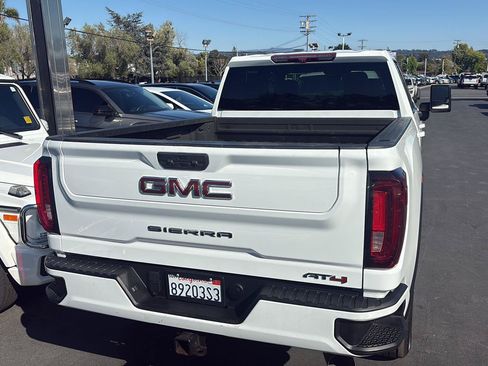 Used 2023 GMC Sierra 2500 AT4 w/ Gooseneck/5TH Wheel Package AWD/4WD image 4
