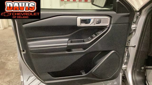 Used 2020 Ford Explorer Limited AWD/4WD image 11