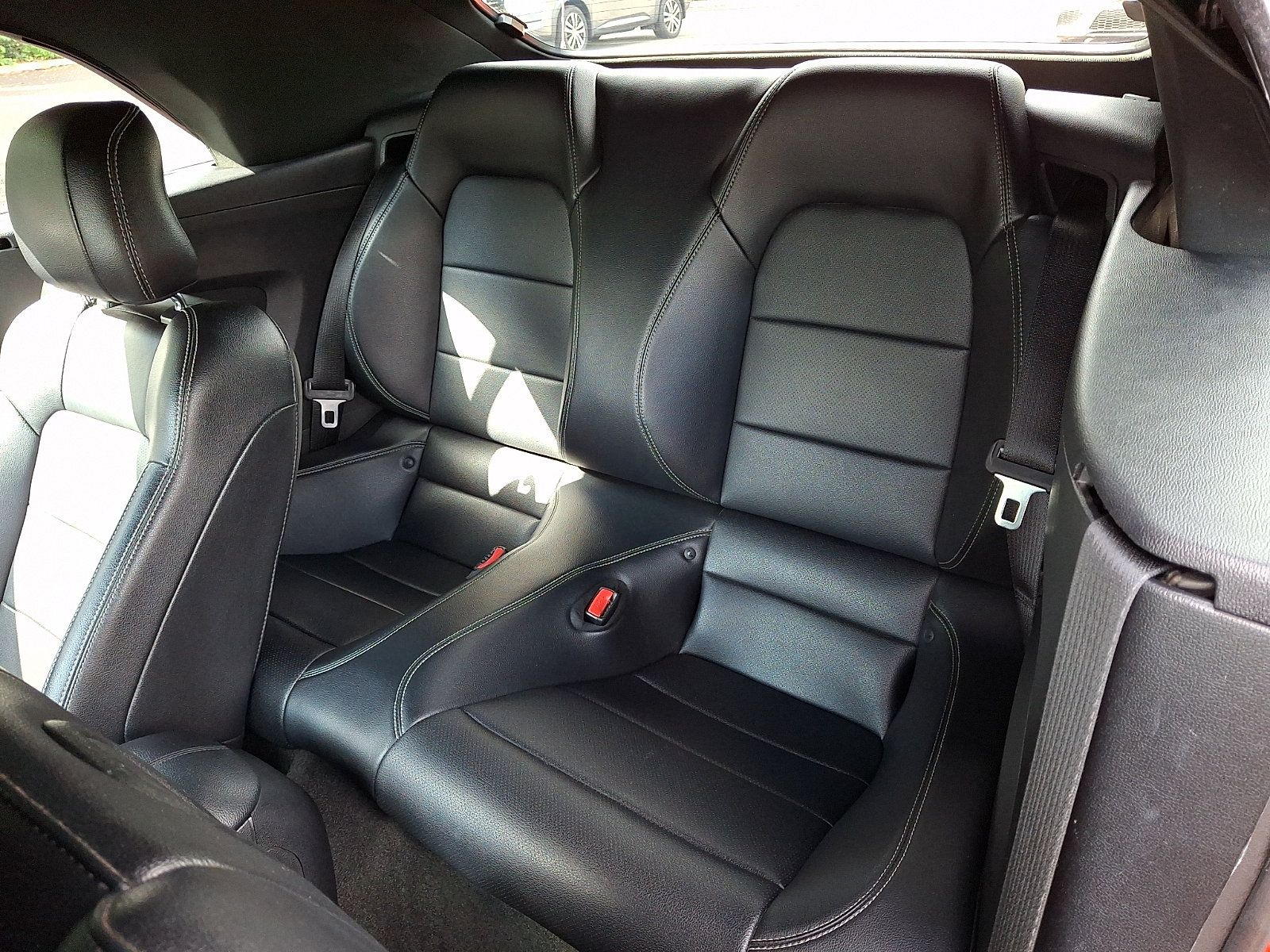 Used 2016 Ford Mustang Premium RWD image 13