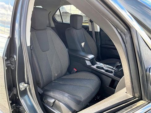 Used 2017 Chevrolet Equinox LT w/ LPO, Protection Package image 11