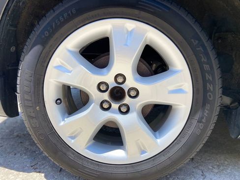 Used 2008 Toyota Matrix XR FWD image 11