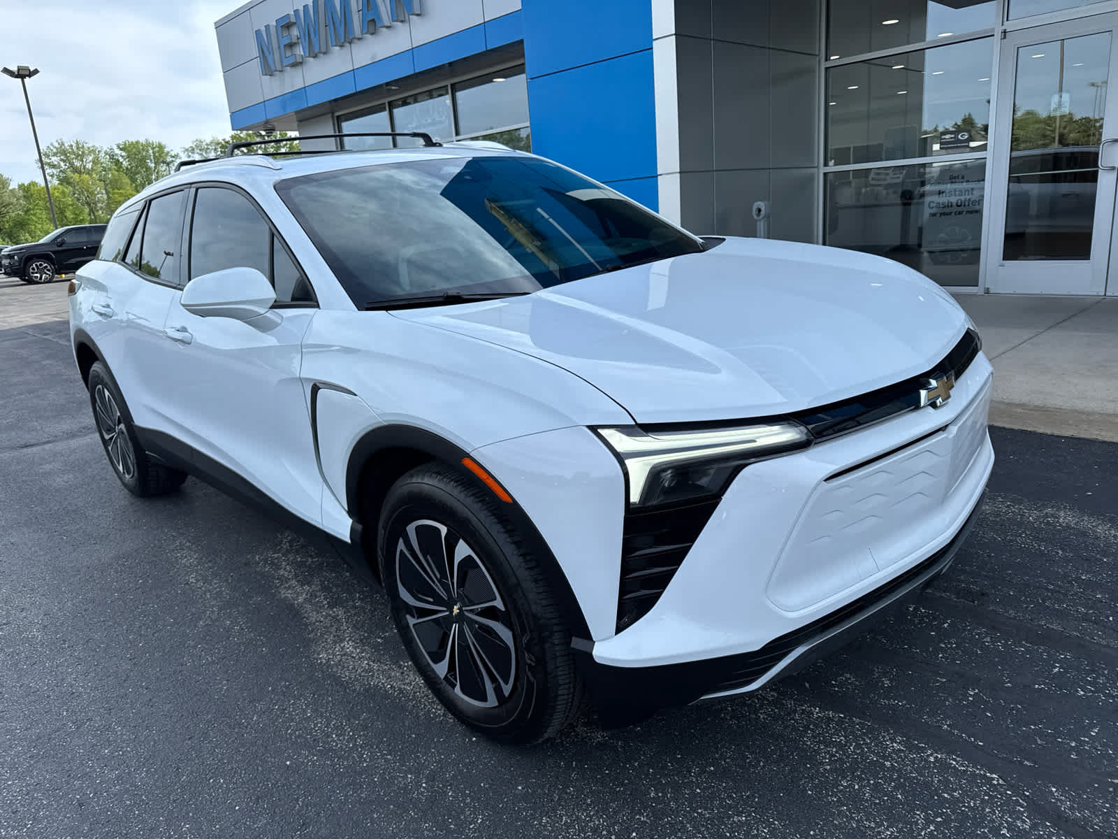 Used 2024 Chevrolet Blazer EV LT AWD/4WD image 1