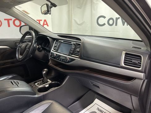 Used 2015 Toyota Highlander XLE image 13