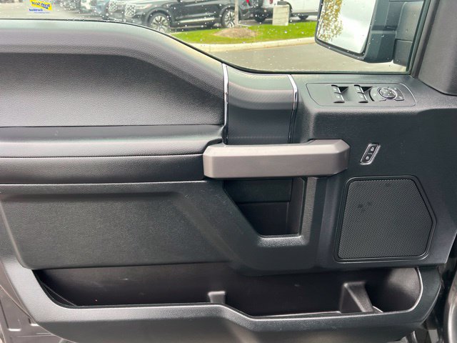 Used 2020 Ford F150 XLT w/ Equipment Group 302A Luxury AWD/4WD image 19