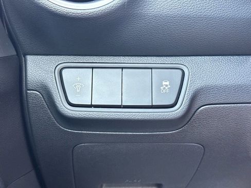 Used 2023 Kia Forte LXS image 24