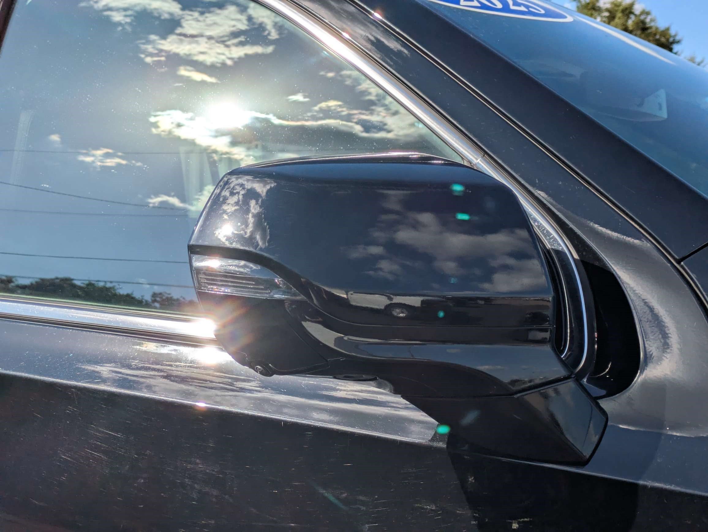 Used 2025 GMC Yukon XL Denali AWD/4WD image 11