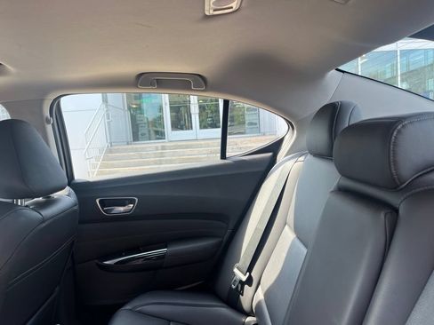 Used 2020 Acura TLX FWD image 10