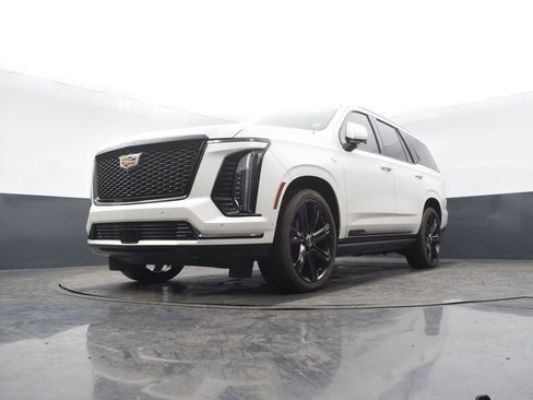 Certified 2025 Cadillac Escalade Sport Platinum image 49