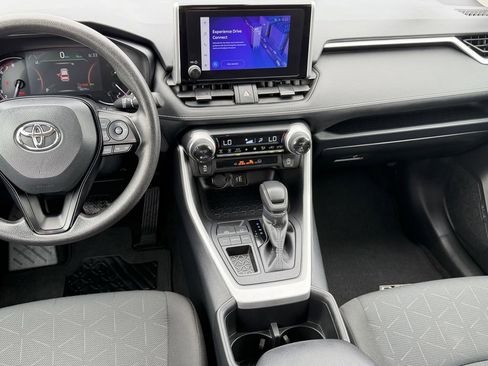 Used 2025 Toyota RAV4 XLE FWD image 17