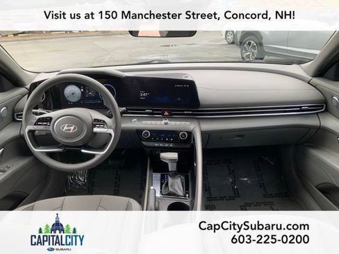 Used 2024 Hyundai Elantra SEL FWD image 17