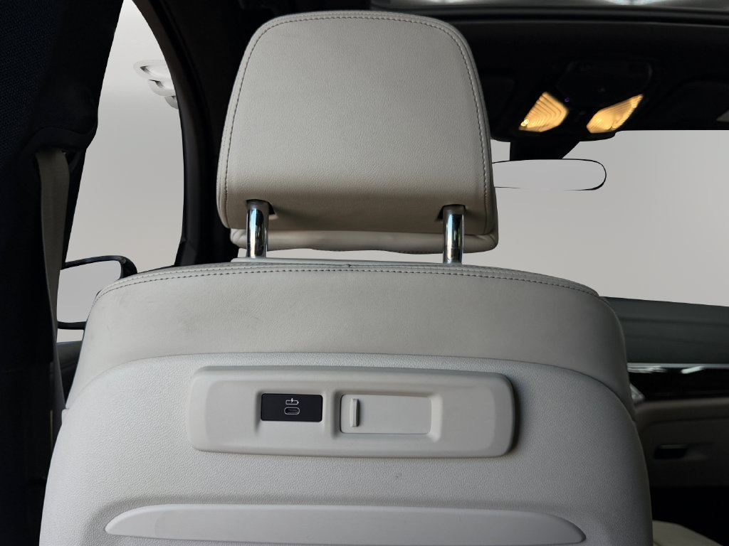 Used 2020 BMW X5 M50i w/ Executive Package AWD/4WD image 25