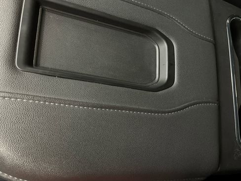 Used 2022 Chevrolet Silverado 1500 LT Trail Boss w/ LT Trail Boss Premium Package image 32