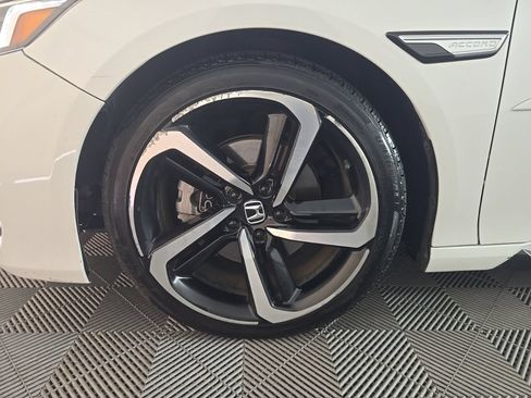 Used 2018 Honda Accord Sport image 7