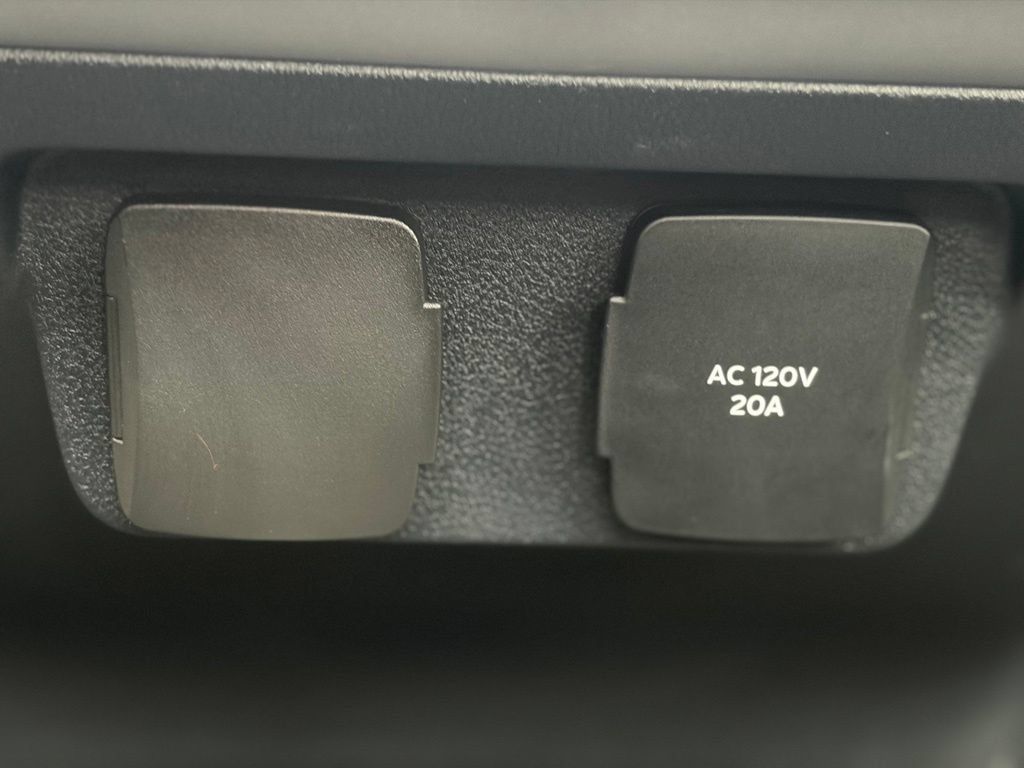Used 2024 Ford F250 Platinum AWD/4WD image 18
