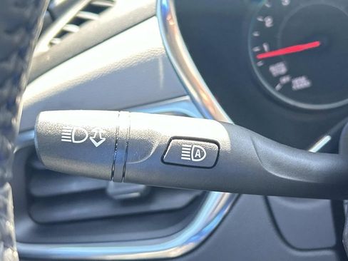 Used 2022 Chevrolet Equinox LT image 33