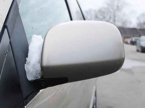 Used 2005 Toyota Sienna XLE image 7