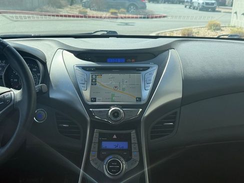 Used 2013 Hyundai Elantra Limited w/ Technology Pkg image 14