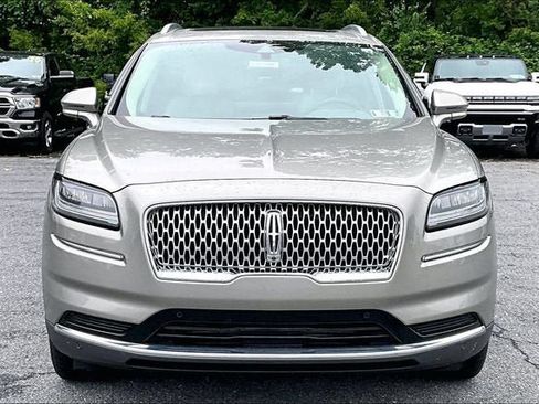 Used 2023 Lincoln Nautilus Reserve AWD/4WD image 5