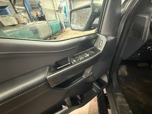 Used 2022 Ford F150 XLT w/ Equipment Group 302A High image 10