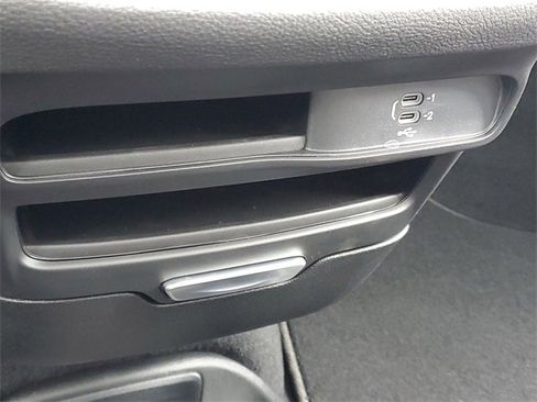 New 2026 Chrysler Pacifica Select image 28