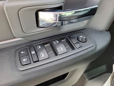 Used 2024 RAM 1500 Classic SLT AWD/4WD image 23