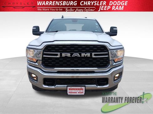 Used 2024 RAM 2500 Big Horn AWD/4WD image 3