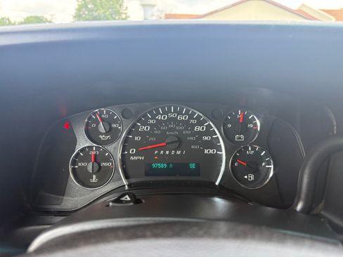 Used 2017 Chevrolet Express 3500 LT w/ LT Preferred Equipment Group RWD image 17