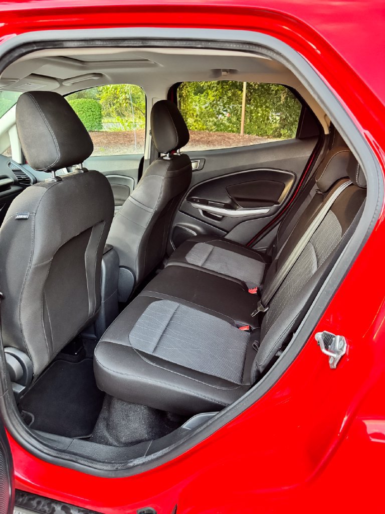 Used 2021 Ford EcoSport SE FWD image 21