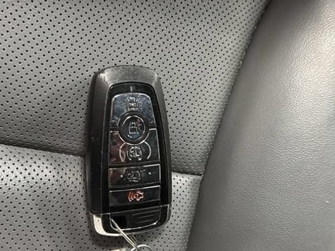 Used 2020 Lincoln Corsair AWD w/ Equipment Group 101A image 41