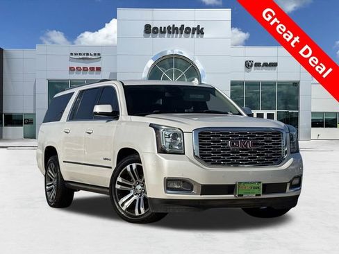 Used 2020 GMC Yukon XL Denali w/ Denali Premium Package image 1
