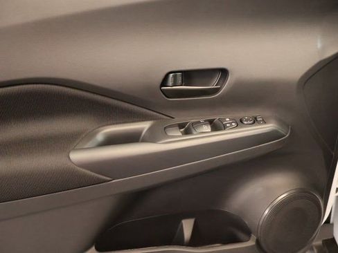 New 2025 Nissan Kicks Play S image 6