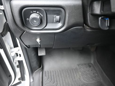 Used 2021 RAM 2500 Big Horn AWD/4WD image 15
