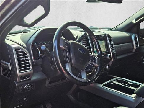 Used 2017 Ford F250 Platinum w/ Platinum Ultimate Package image 10