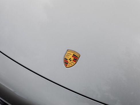 Used 2022 Porsche 911 Carrera GTS RWD image 2