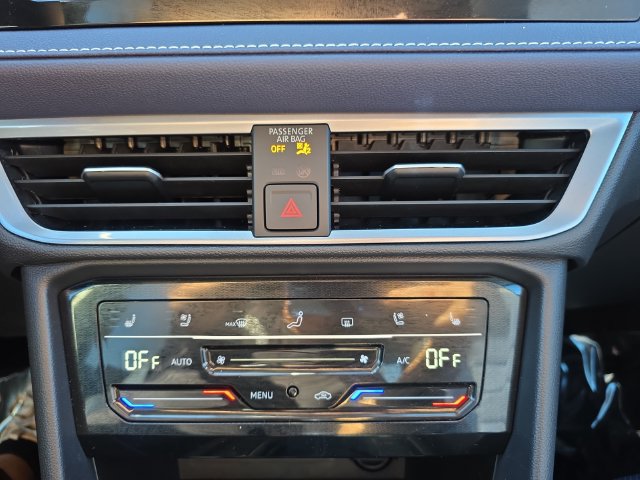 Certified 2026 Volkswagen Taos SEL AWD/4WD image 17