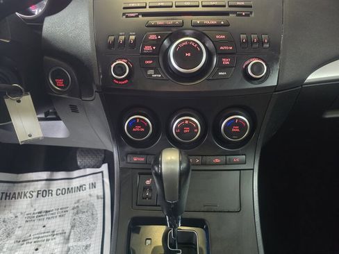 Used 2012 MAZDA MAZDA3 s Grand Touring image 25