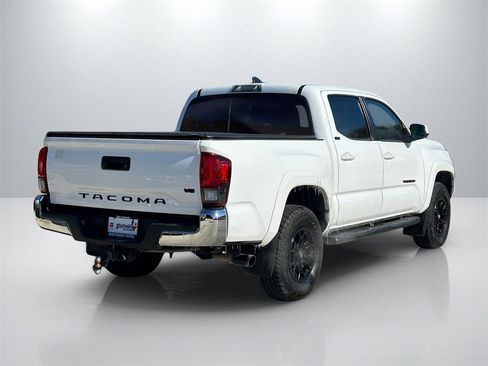 Used 2020 Toyota Tacoma SR5 image 5
