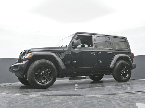 Used 2022 Jeep Wrangler Unlimited Sport AWD/4WD image 40