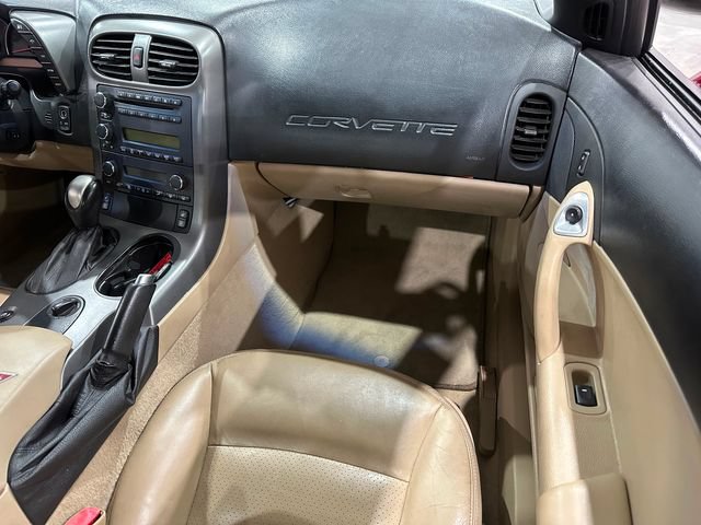 Used 2006 Chevrolet Corvette Convertible w/ Preferred Equipment Group RWD image 11