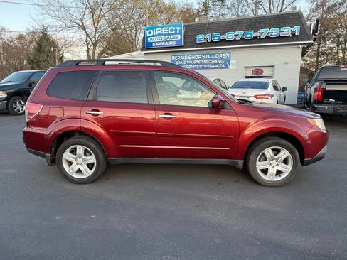 Used 2010 Subaru Forester 2.5X Premium image 12